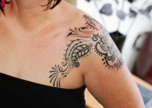 Girls Shoulder Tattoo 9 300x214 - 100's of Shoulder Tattoo Design Ideas Picture Gallery