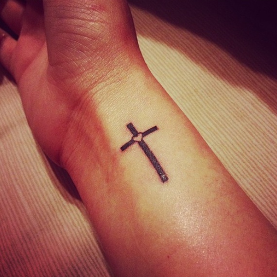 Simple Cross 1 - 100's of Small Cross Tattoo Design Ideas Pictures Gallery